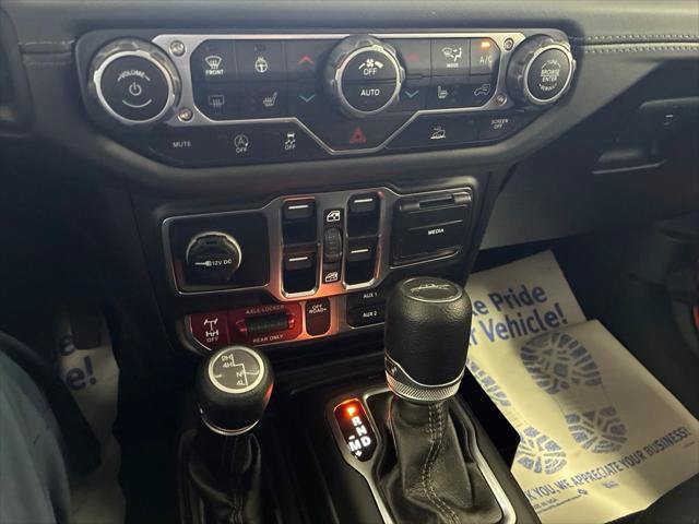 Certified 2025 Jeep Gladiator Mojave w/ Convenience Group AWD/4WD image 49