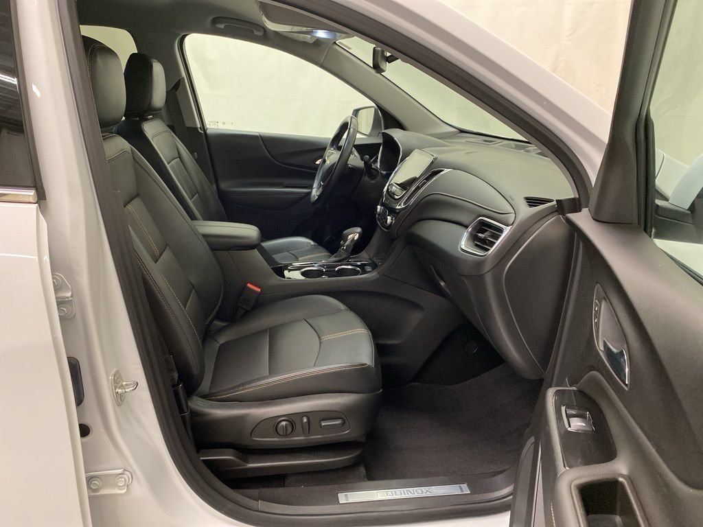 Used 2023 Chevrolet Equinox Premier AWD/4WD image 15