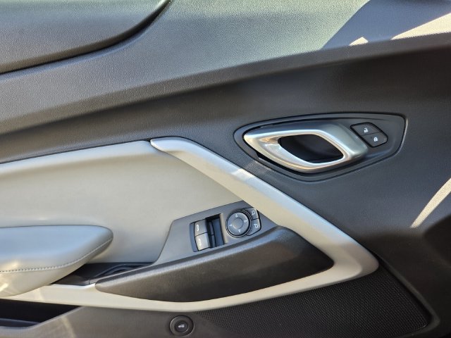 Certified 2018 Chevrolet Camaro LT RWD image 15