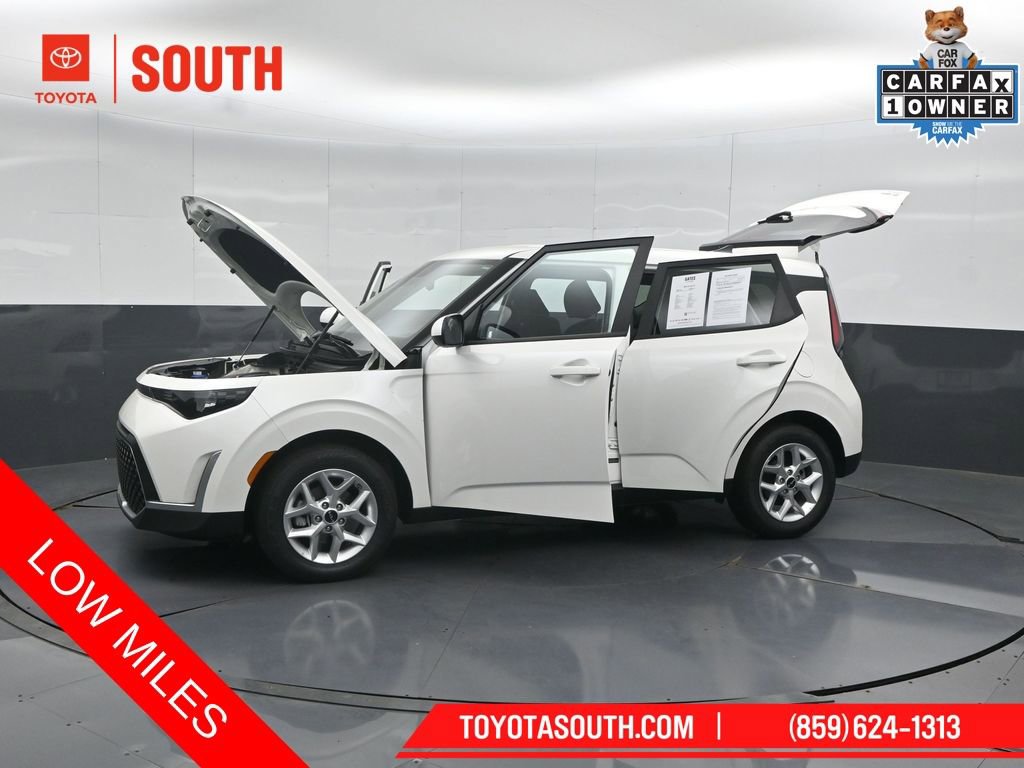 Used 2025 Kia Soul LX w/ LX Technology Package FWD image 48