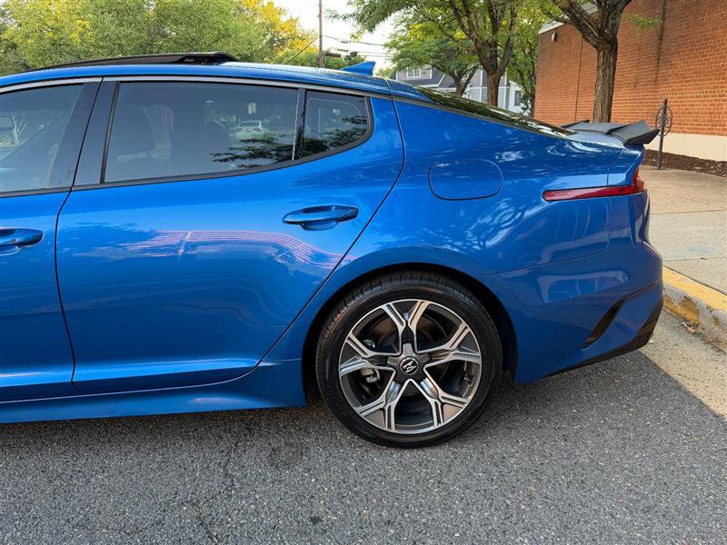 Used 2020 Kia Stinger GT-Line w/ Sun & Sound Package RWD image 12