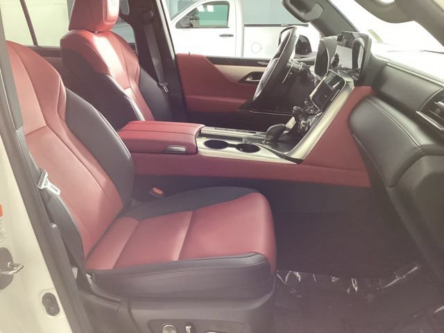Used 2025 Lexus LX 700h F Sport w/ Accessory Package (Z1) AWD/4WD image 19