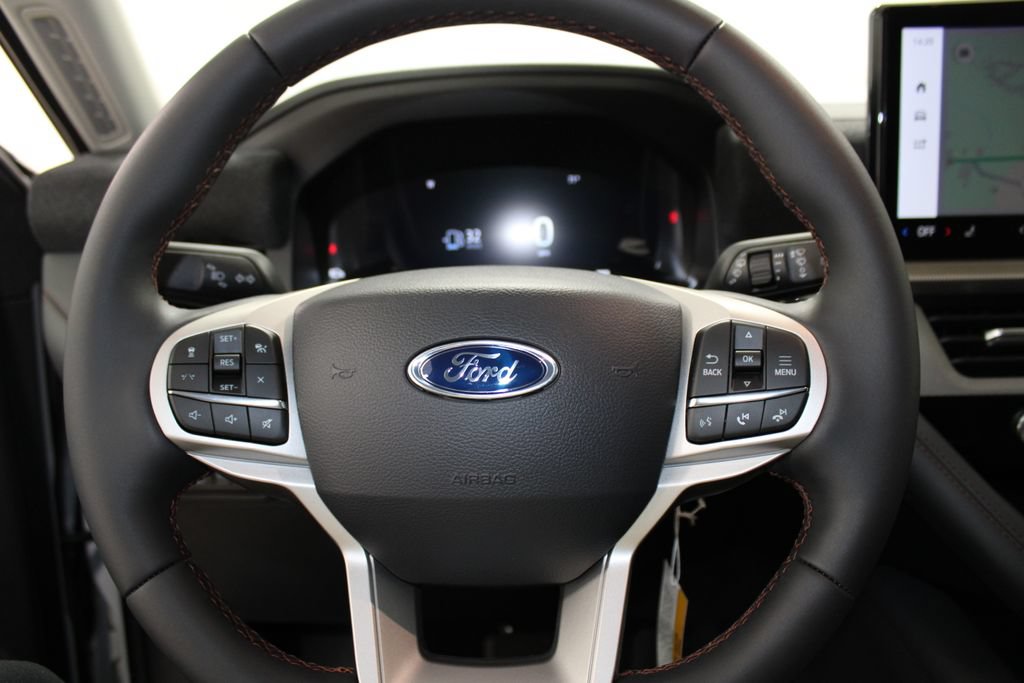 New 2026 Ford Explorer Active RWD image 42