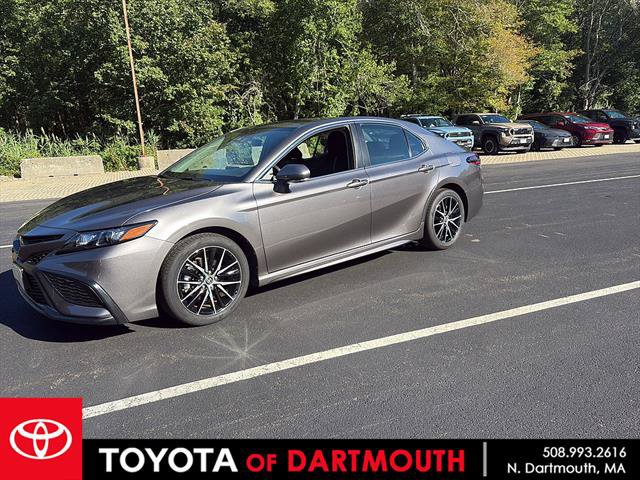 Used 2024 Toyota Camry SE w/ Cold Weather Package
