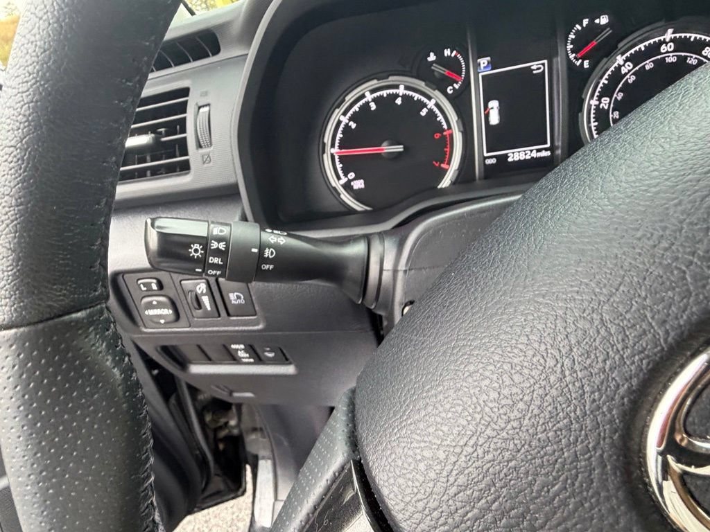 Used 2022 Toyota 4Runner TRD Off-Road Premium w/ Moonroof Package AWD/4WD image 40