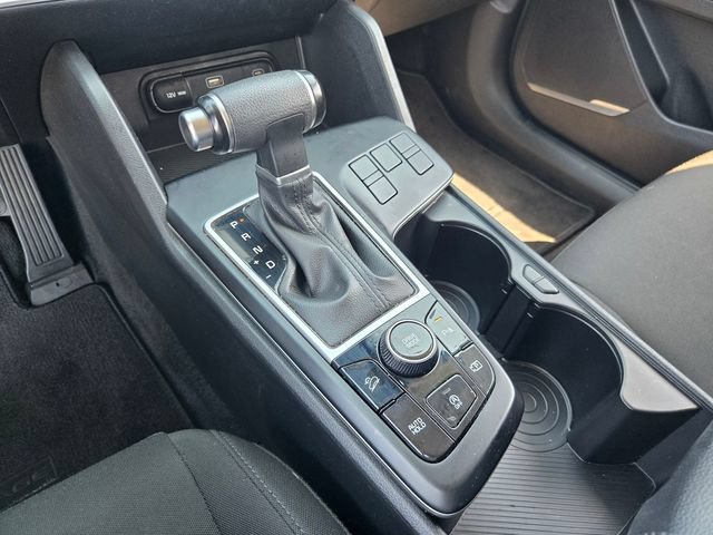 Used 2024 Kia Sportage LX FWD image 17