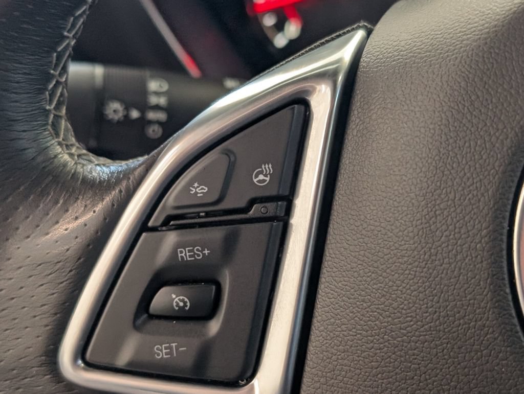 Certified 2021 Chevrolet Camaro LT RWD image 8