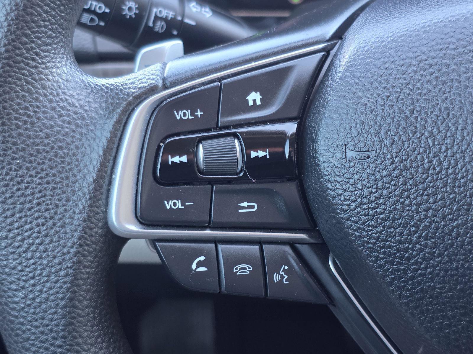 Used 2018 Honda Accord EX image 12