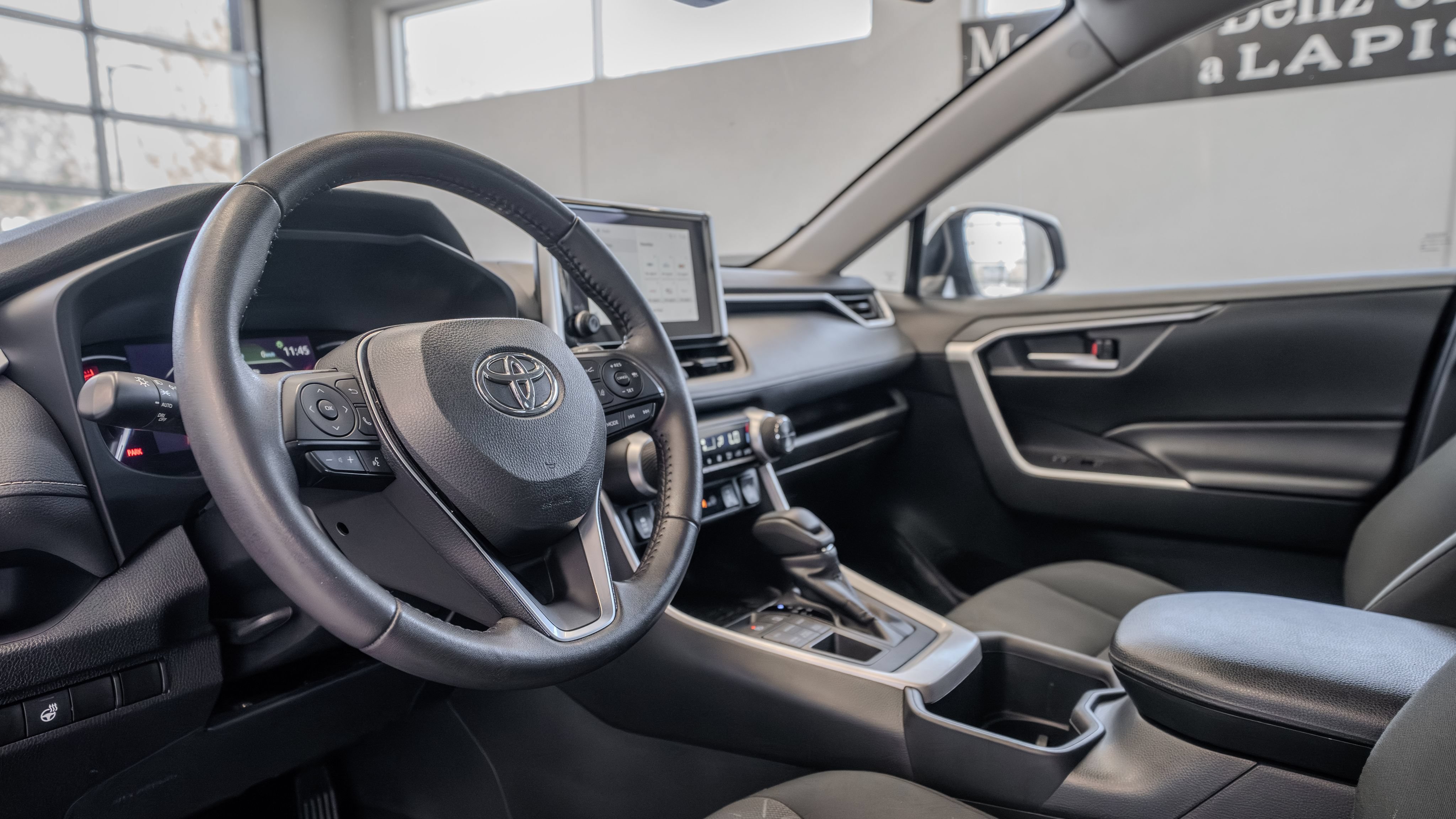 Used 2024 Toyota RAV4 XLE w/ Weather Package AWD/4WD image 7