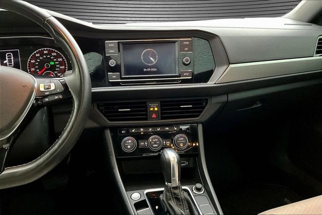 Used 2019 Volkswagen Jetta R-Line image 9