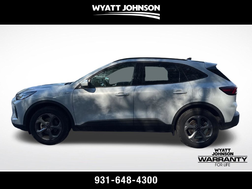 Used 2025 Ford Escape ST-Line Select AWD/4WD image 2