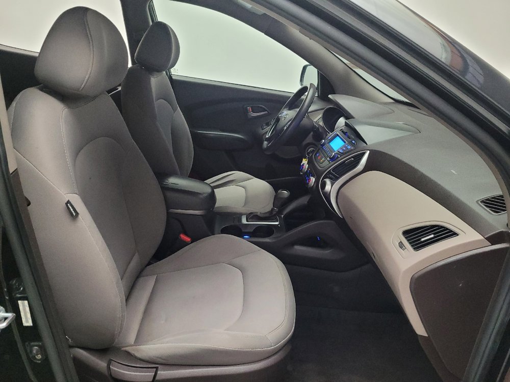 Used 2015 Hyundai Tucson GLS image 21