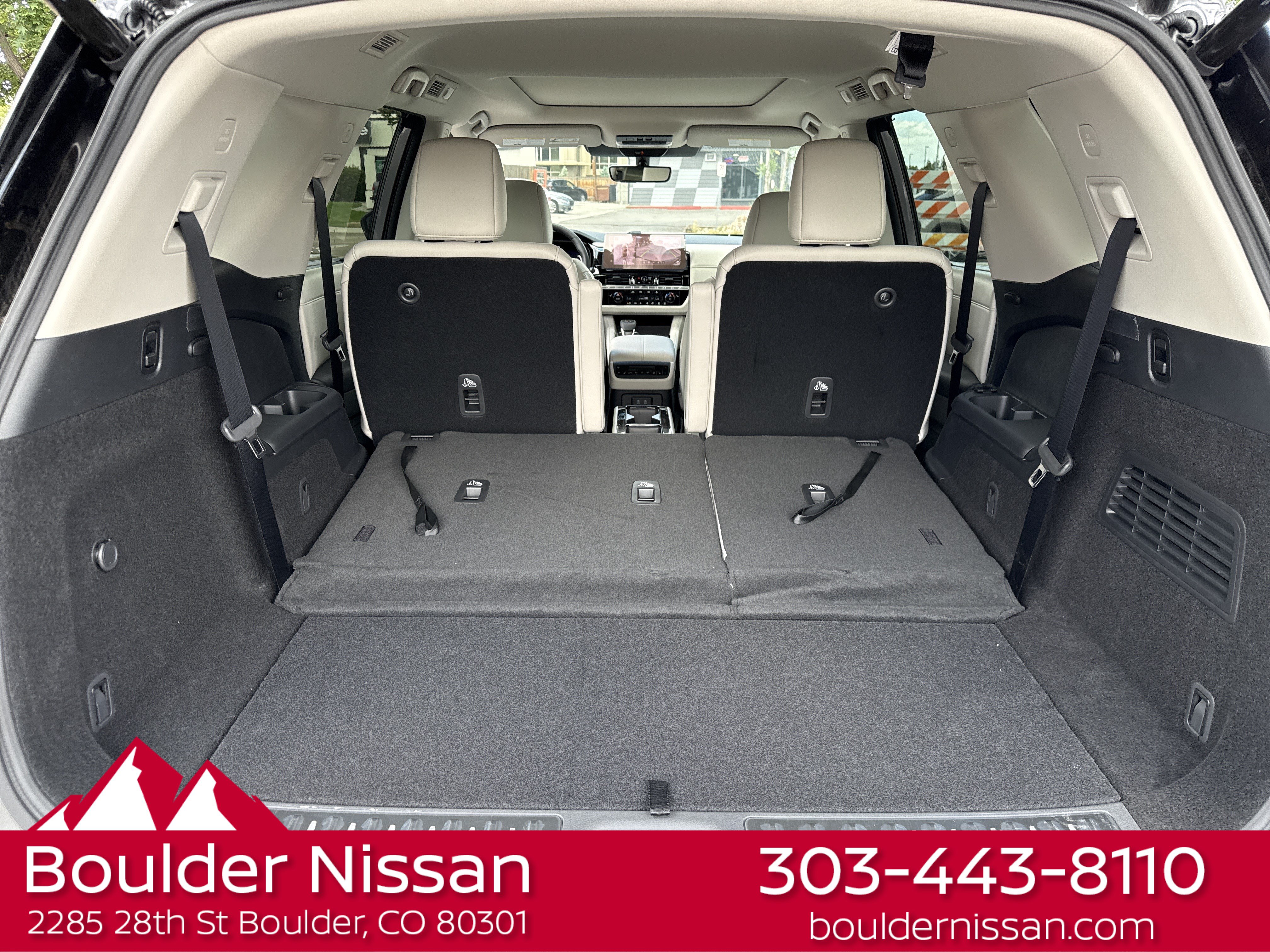 New 2026 Nissan Pathfinder SL w/ SL Premium Package AWD/4WD image 12