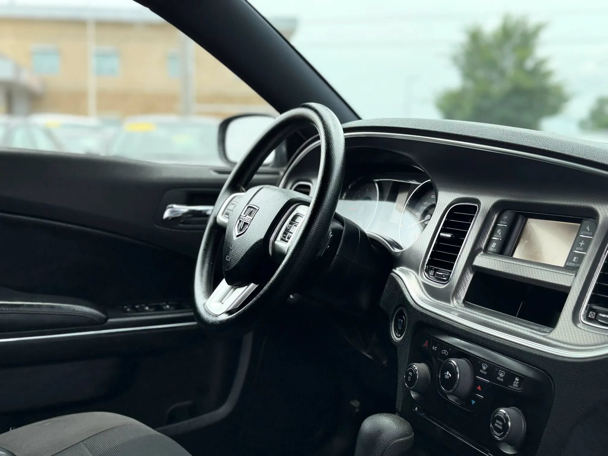 Used 2013 Dodge Charger SE RWD image 20
