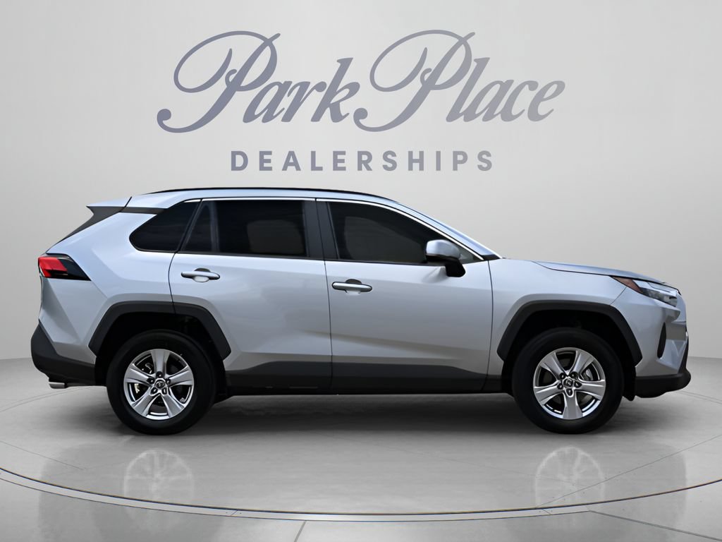 Used 2025 Toyota RAV4 XLE FWD image 6
