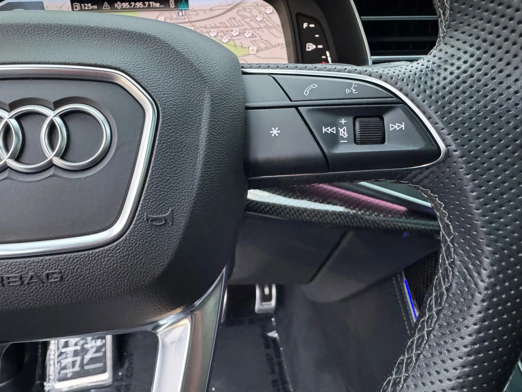 Used 2021 Audi SQ7 Premium Plus image 33