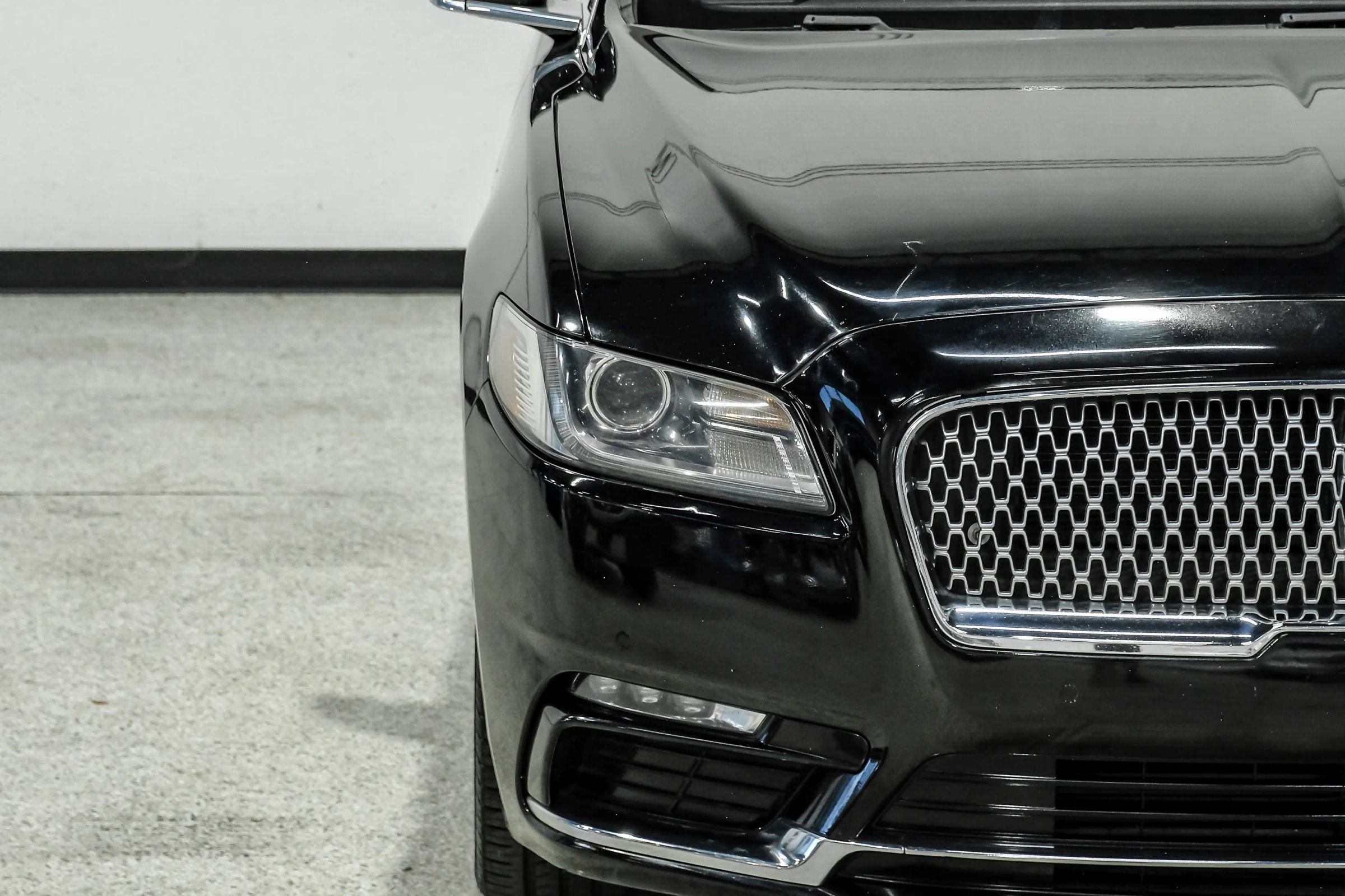 Used 2018 Lincoln Continental Reserve FWD image 53