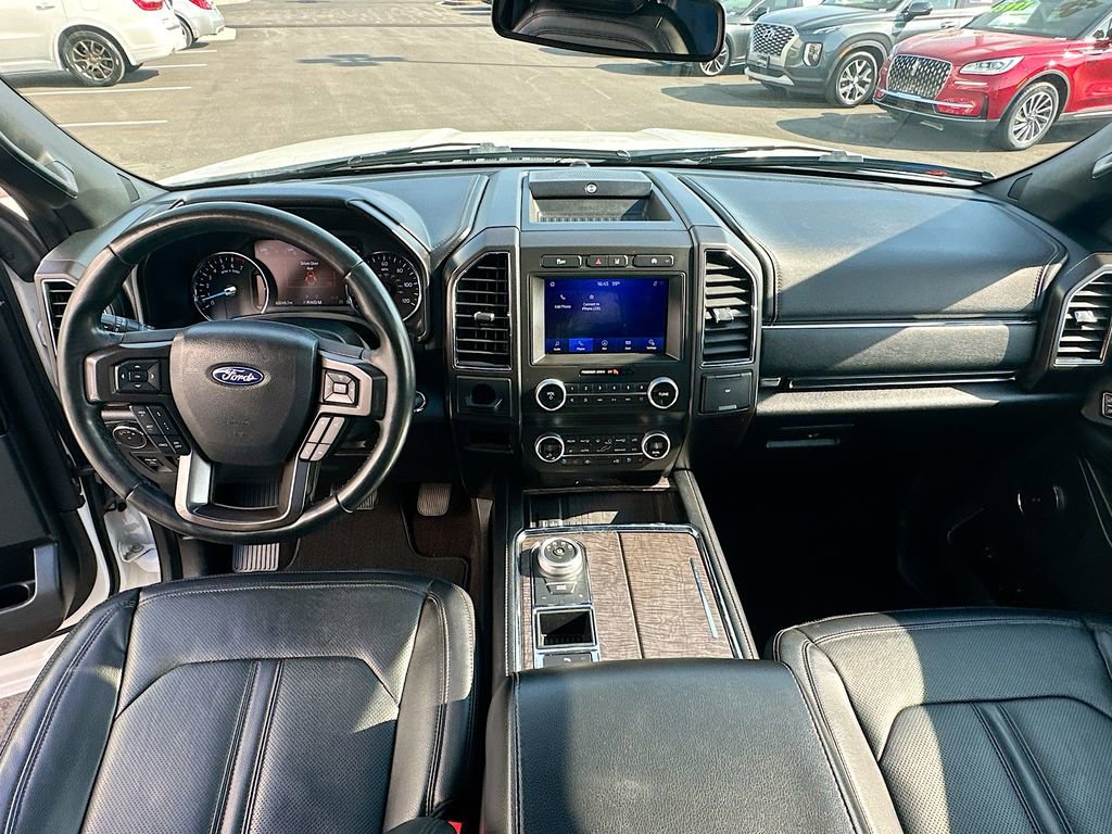Used 2021 Ford Expedition Limited image 3