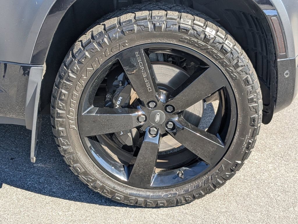 Used 2023 Land Rover Defender 110 V8 image 12