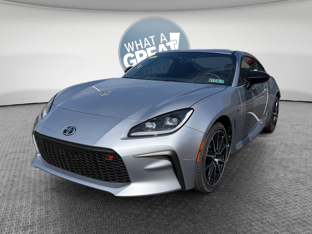 New 2026 Toyota GR86 w/ ALL Weather Mat Package (TMS) RWD image 7