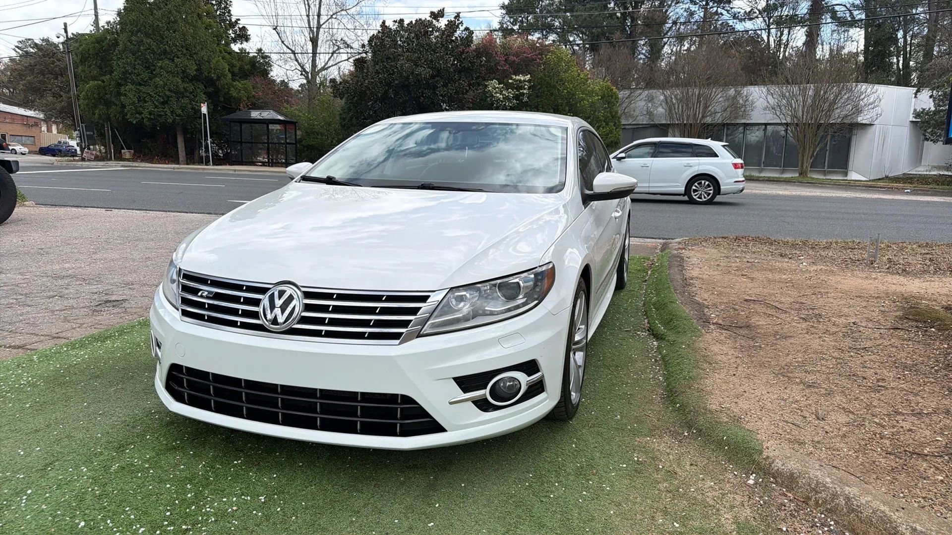 Used 2014 Volkswagen CC R-Line image 4