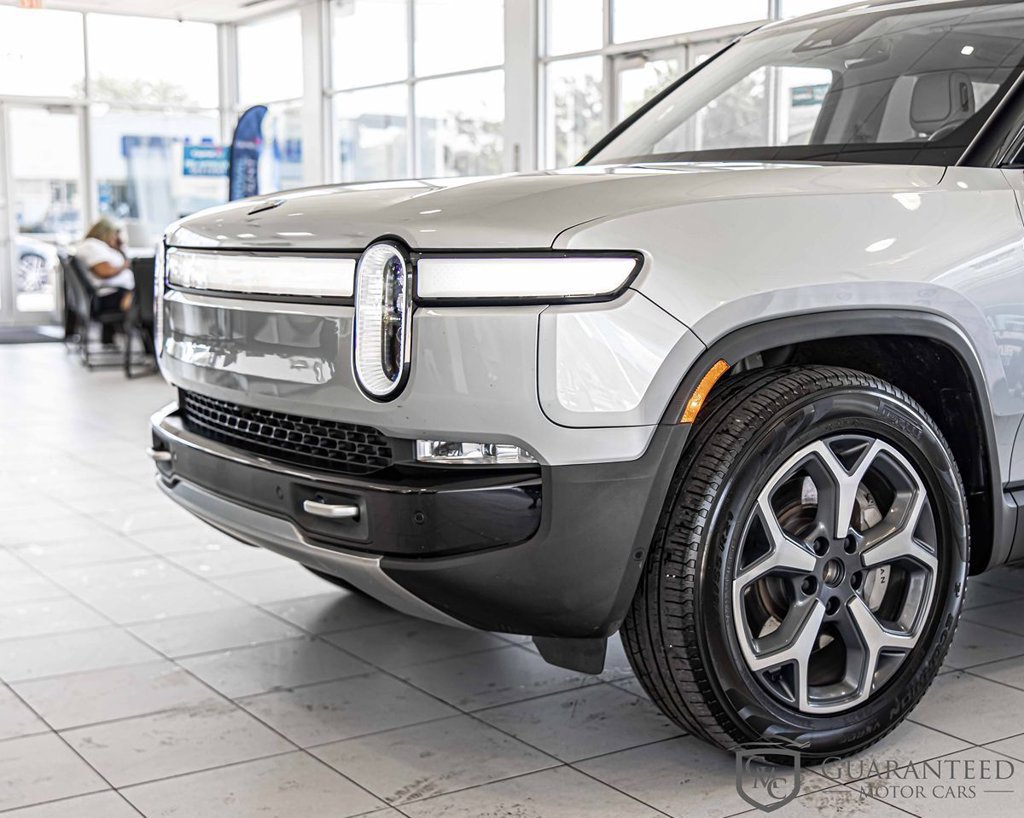 Used 2024 Rivian R1S Adventure Dual AWD/4WD image 5