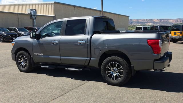 Used 2021 Nissan Titan SV w/ SV Convenience Package AWD/4WD image 7