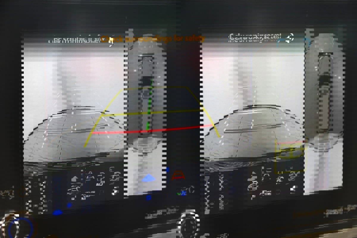 Used 2024 Toyota Sequoia Limited image 9