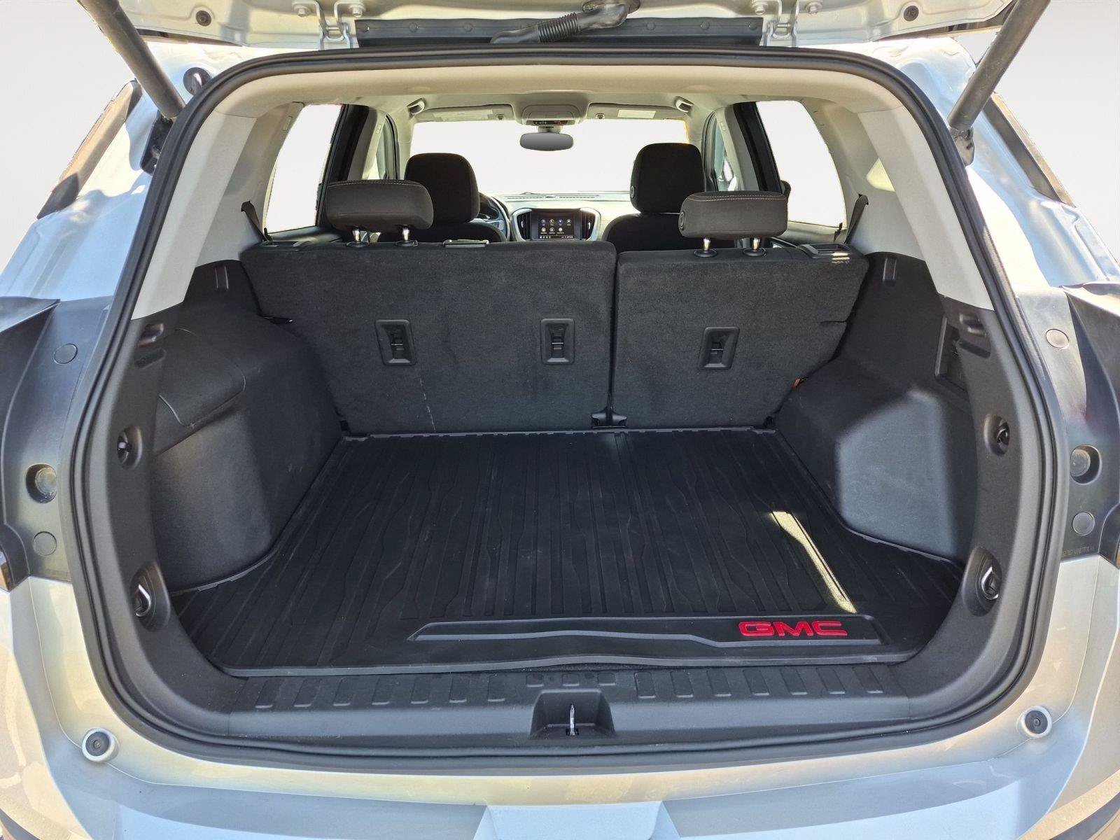 Used 2020 GMC Terrain SLE w/ Driver Convenience Package AWD/4WD image 15