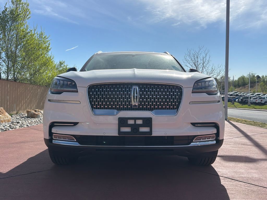 Used 2021 Lincoln Aviator Reserve w/ Equipment Group 201A AWD/4WD image 2