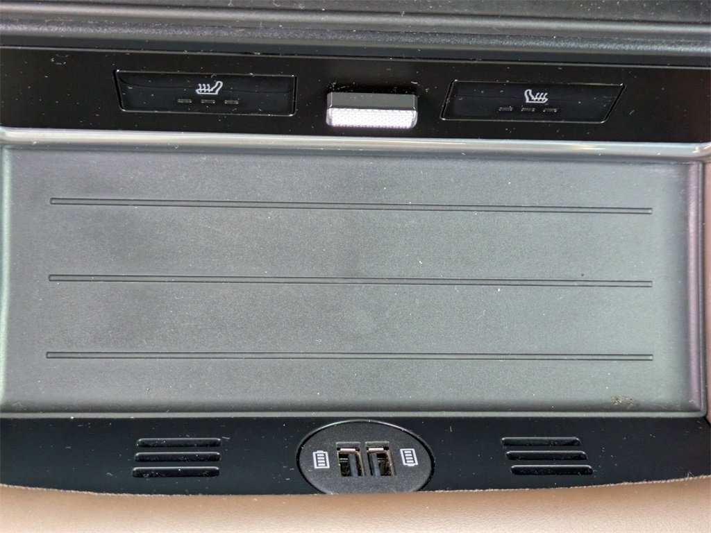 Used 2018 Porsche Panamera 4 image 16