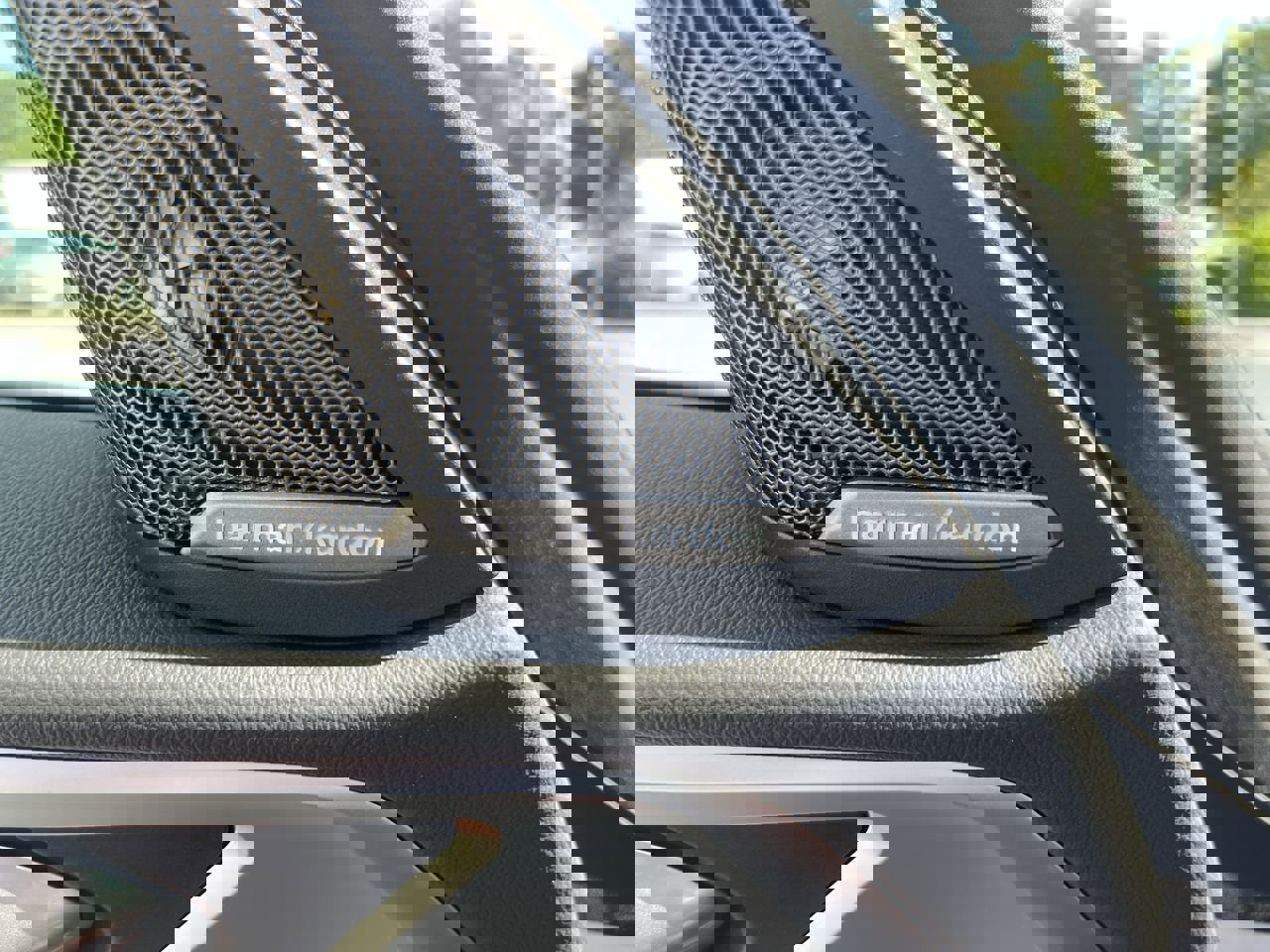 Used 2025 BMW i4 eDrive40 w/ Premium Package image 20