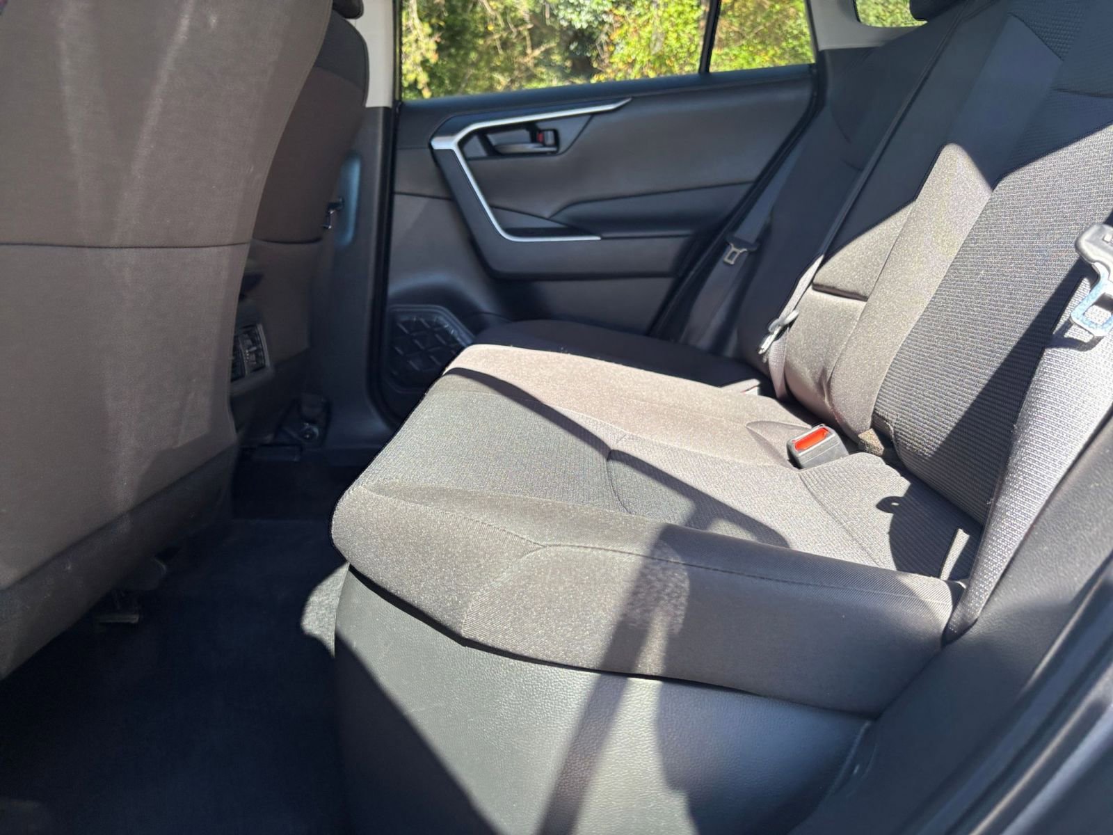 Used 2025 Toyota RAV4 LE image 25