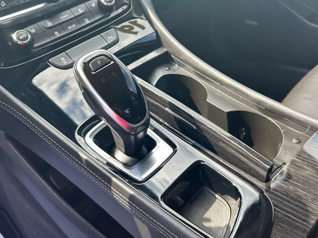 Certified 2019 Buick LaCrosse Essence w/ Sun and Shade Package AWD/4WD image 22