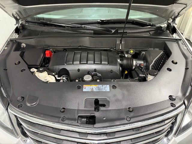 Used 2017 Chevrolet Traverse LT w/ Style and Technology Package AWD/4WD image 24