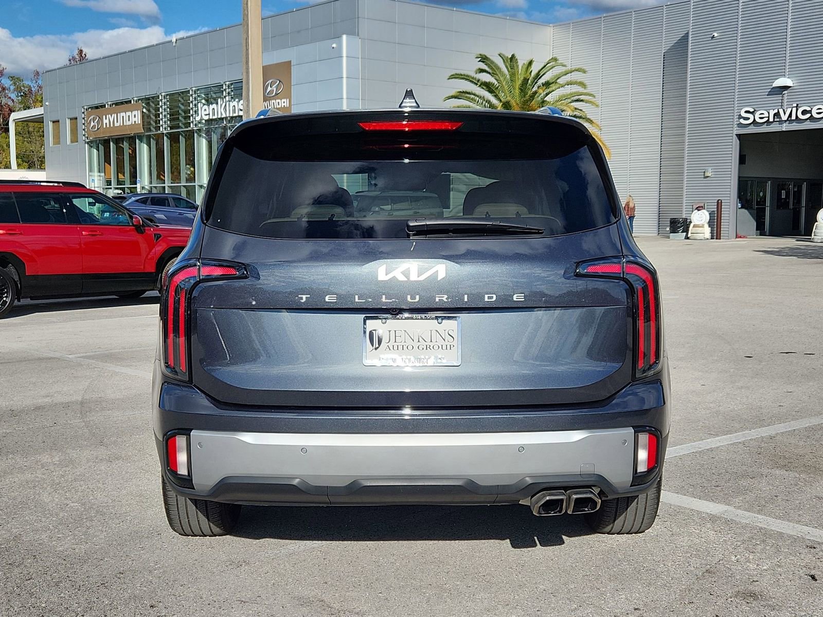 Used 2023 Kia Telluride SX image 4