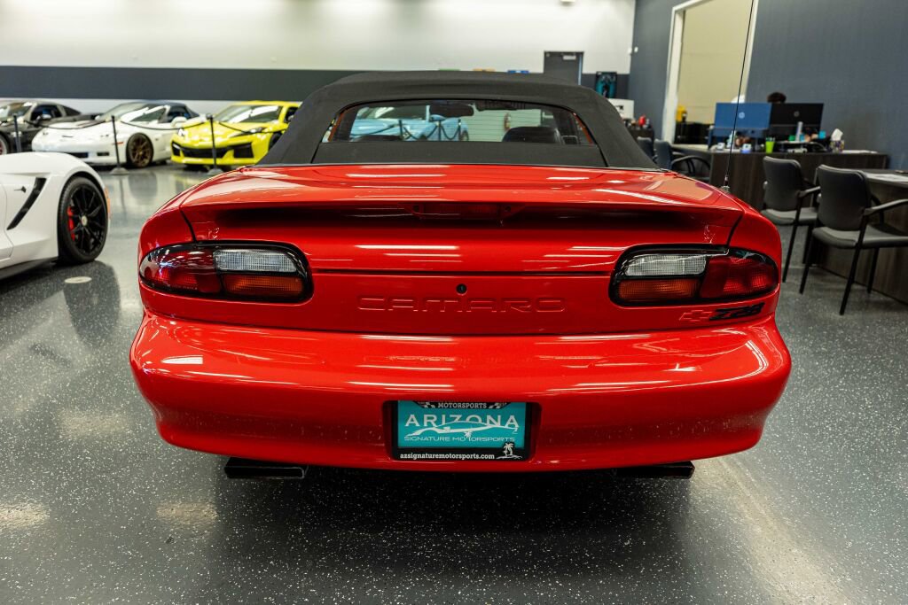 Used 1998 Chevrolet Camaro Z28 RWD image 6