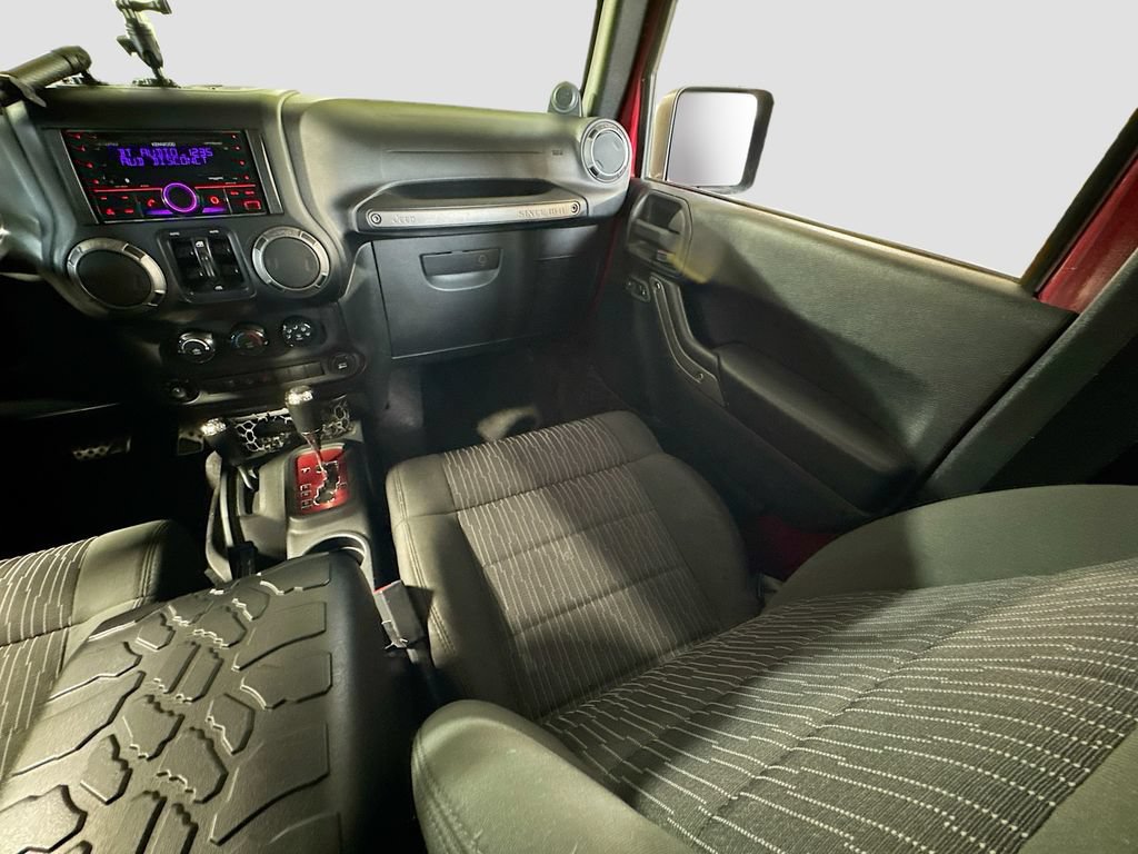 Used 2012 Jeep Wrangler Unlimited Sport AWD/4WD image 15