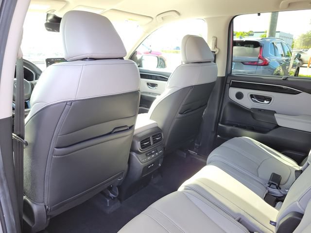 Certified 2025 Honda Pilot EX-L image 10
