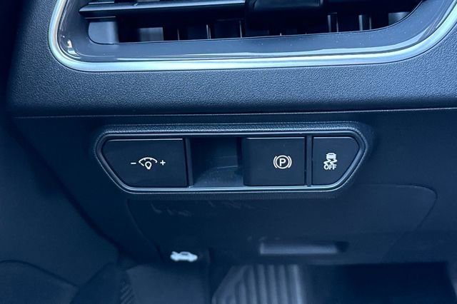 Certified 2025 Kia K4 EX FWD image 34