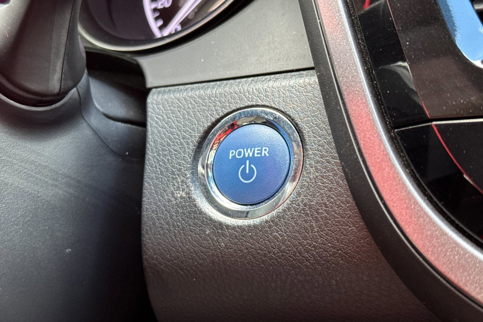 Used 2021 Toyota Camry SE w/ Cold Weather Package AWD/4WD image 32