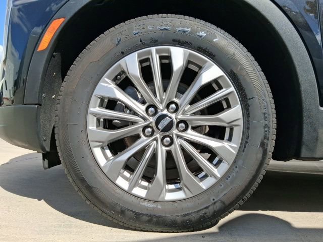 Certified 2025 Cadillac XT4 Premium Luxury FWD image 22