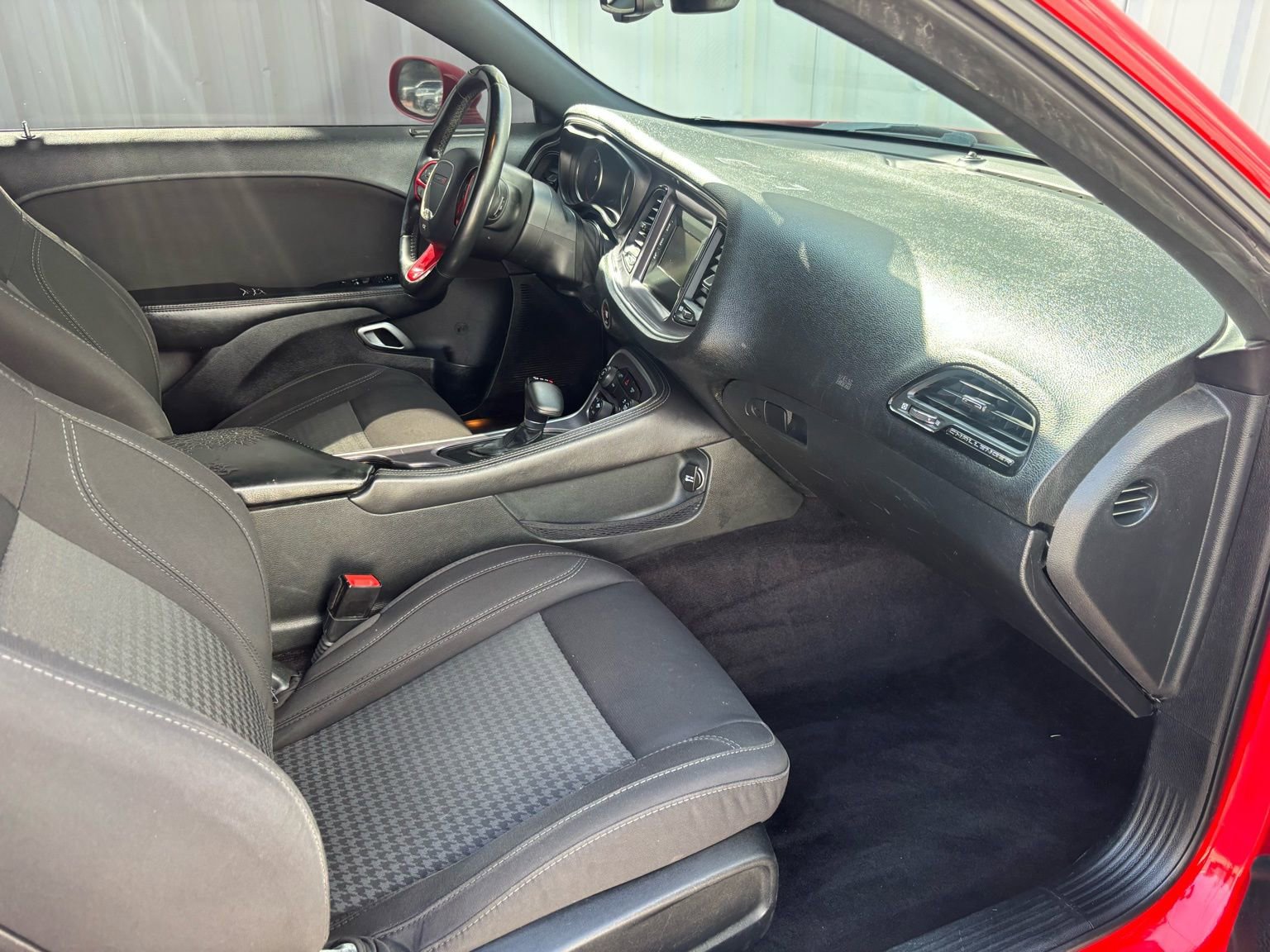 Used 2017 Dodge Challenger R/T image 24