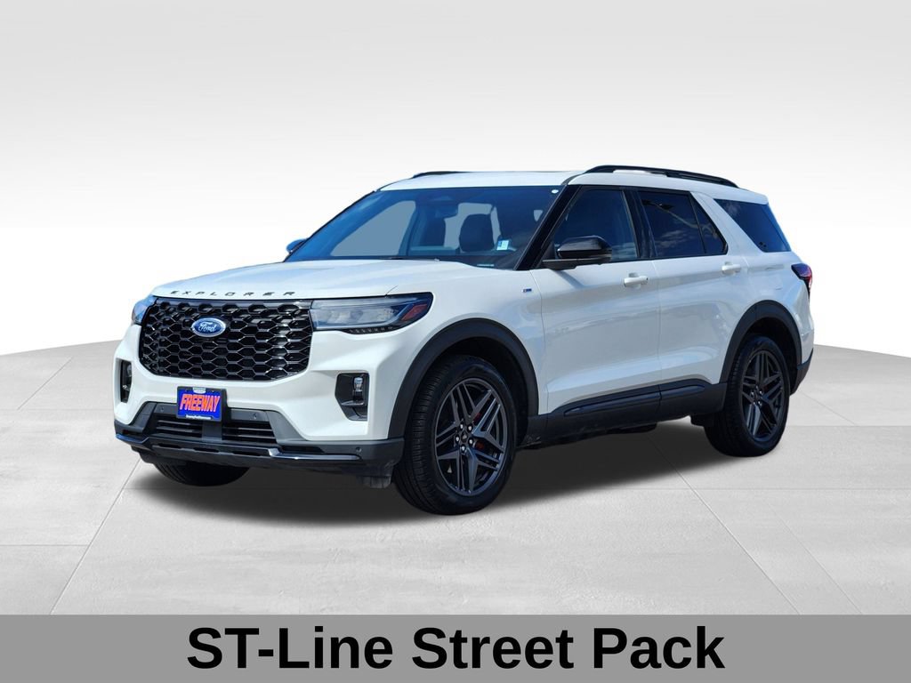 Used 2025 Ford Explorer ST-Line w/ Premium Package AWD/4WD image 6