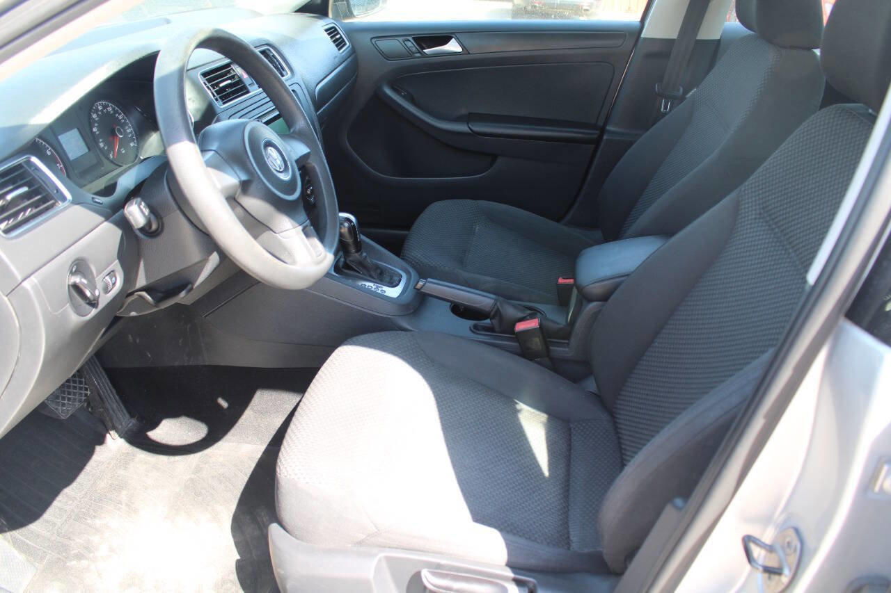 Used 2014 Volkswagen Jetta S image 12