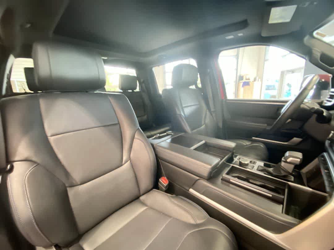 Used 2023 Toyota Tundra Platinum AWD/4WD image 27