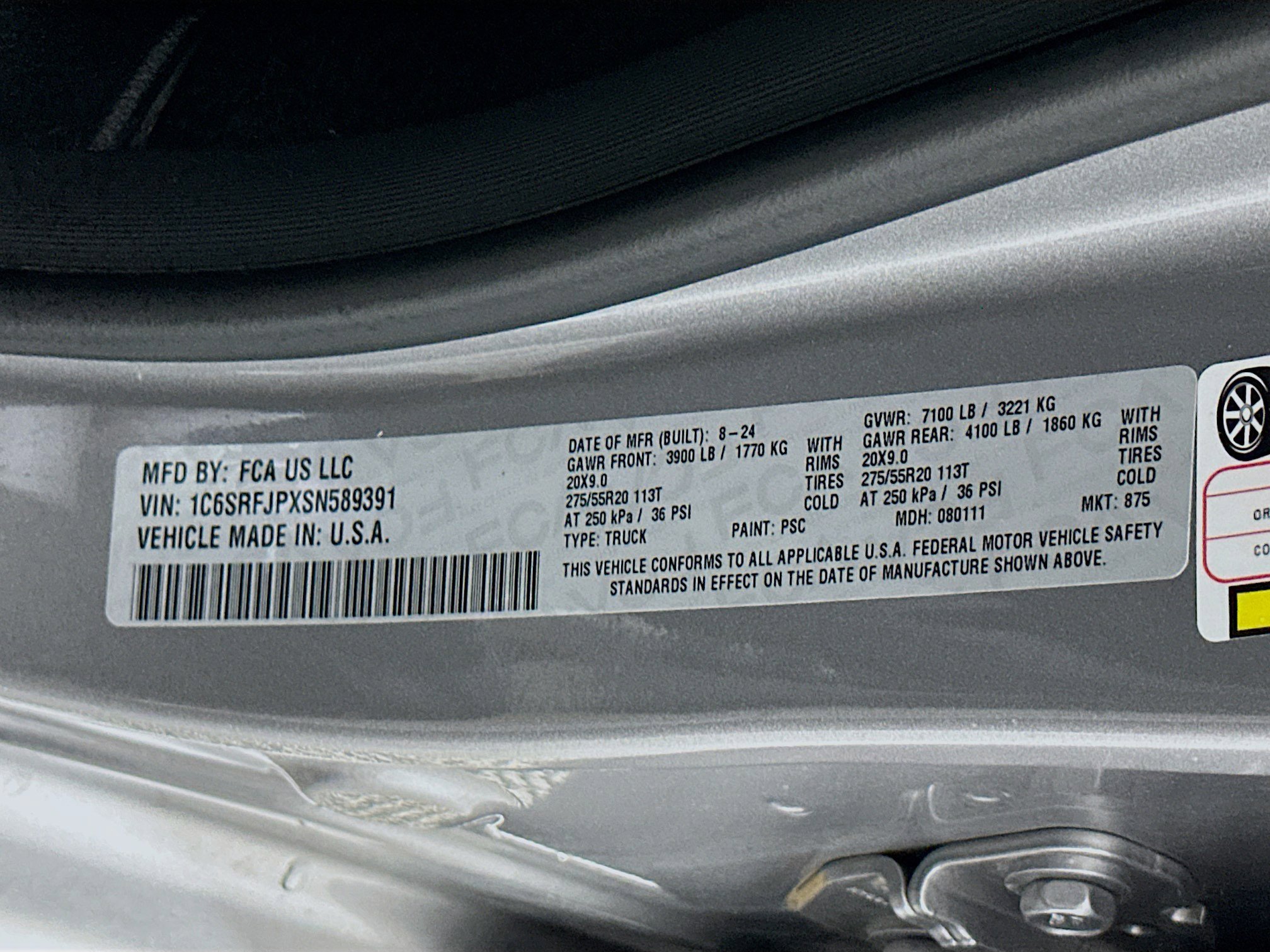 Used 2025 RAM 1500 Laramie image 12