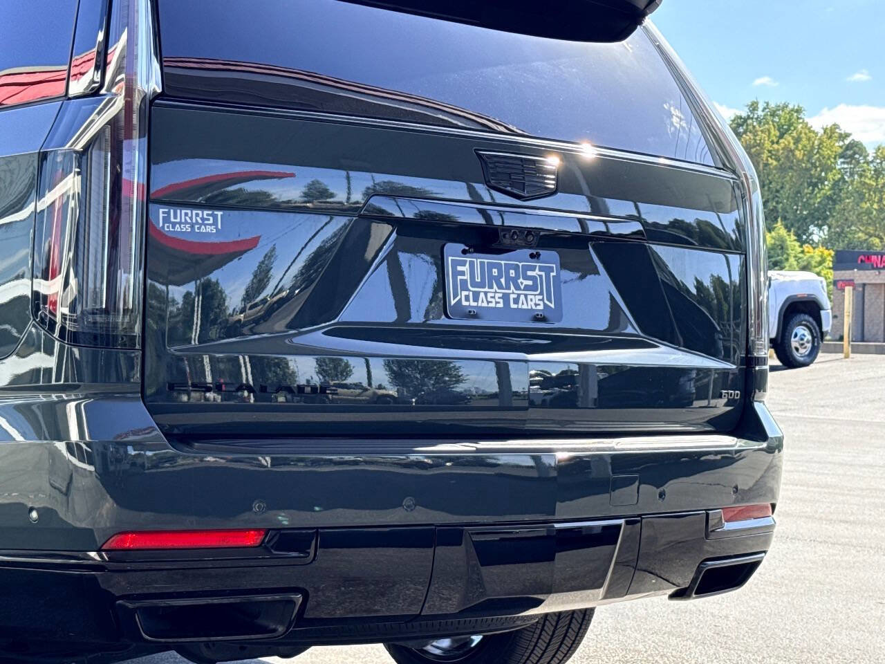 Used 2025 Cadillac Escalade Sport w/ Touring Package image 8