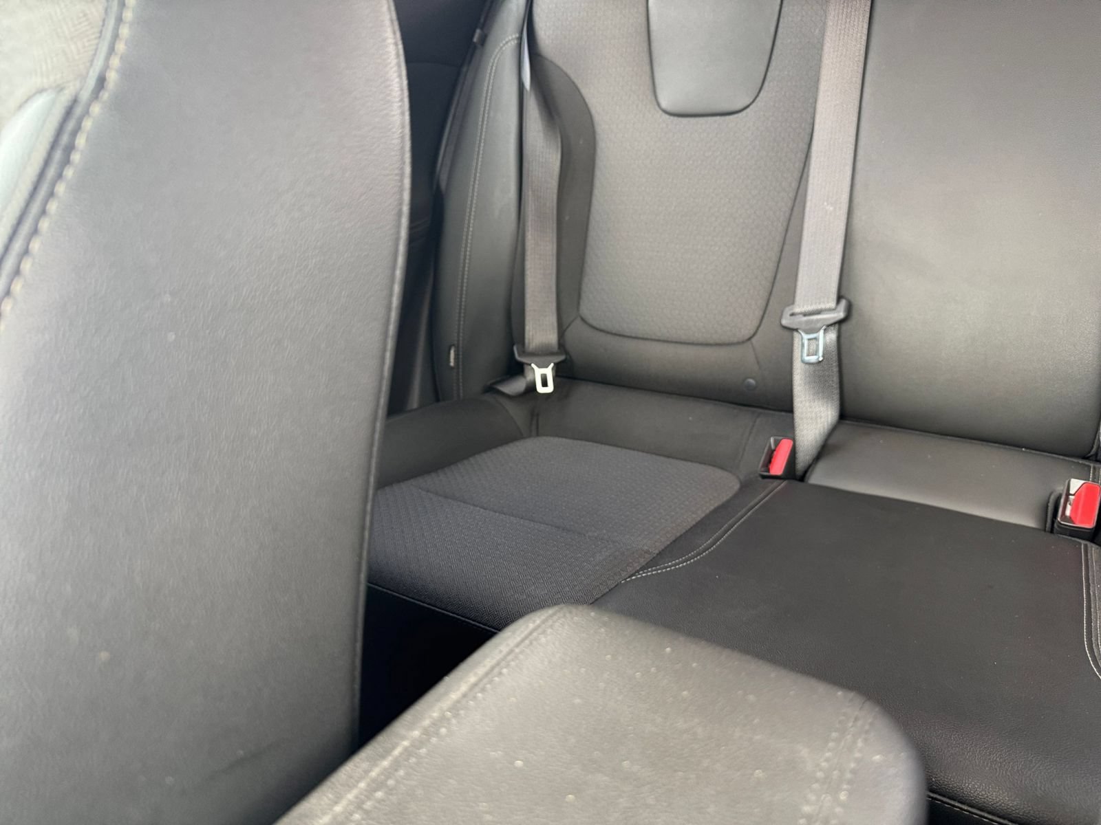 Used 2025 Buick Encore GX Preferred AWD/4WD image 38
