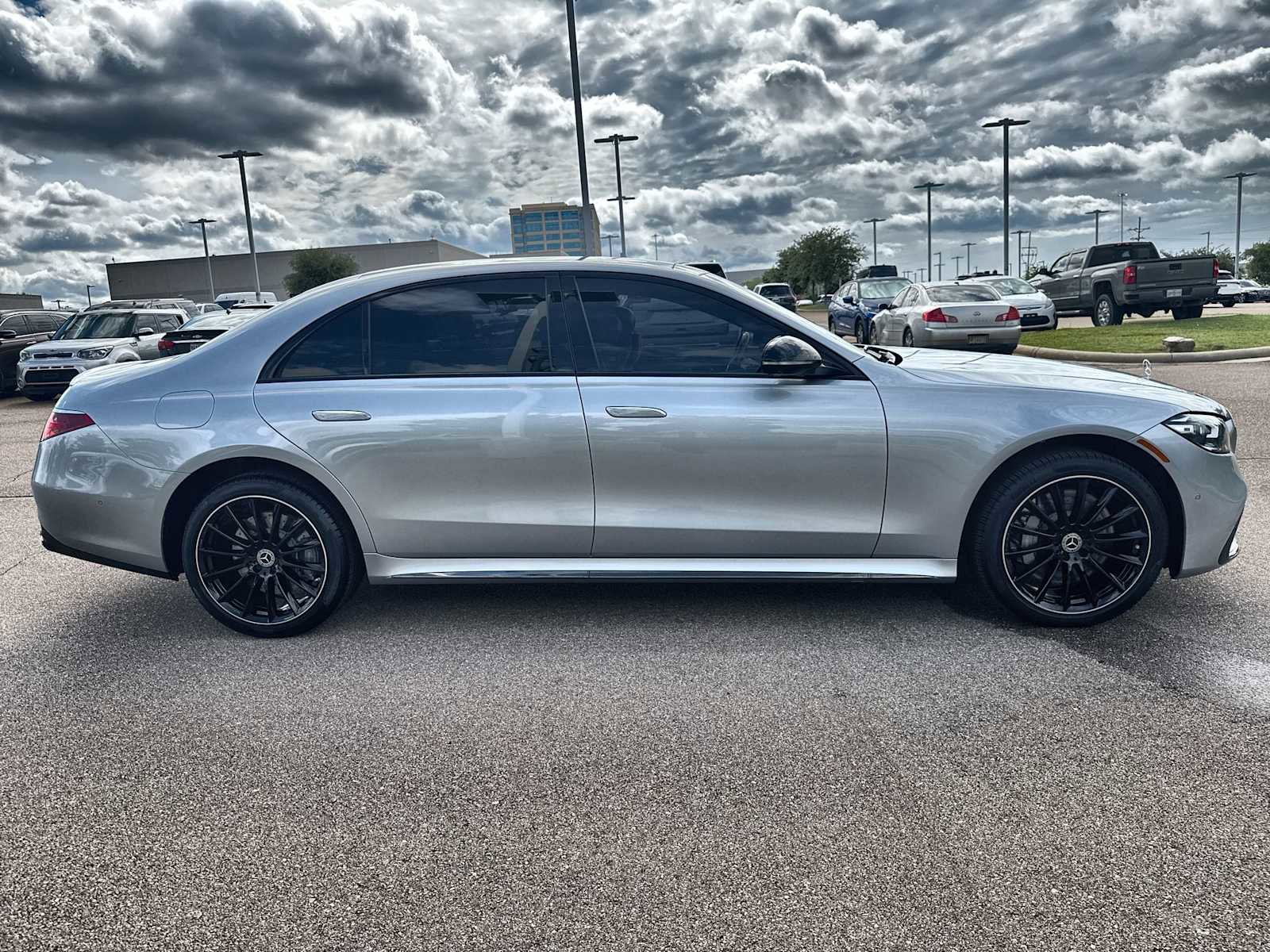 Used 2025 Mercedes-Benz S 580 4MATIC Sedan image 10